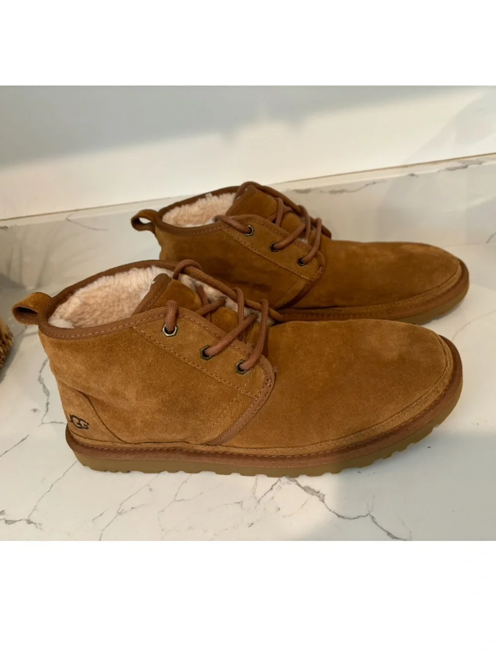 UGG Neumel Chukka Boots in Chestnut Suede Mens Size 11 Lace Up Casual